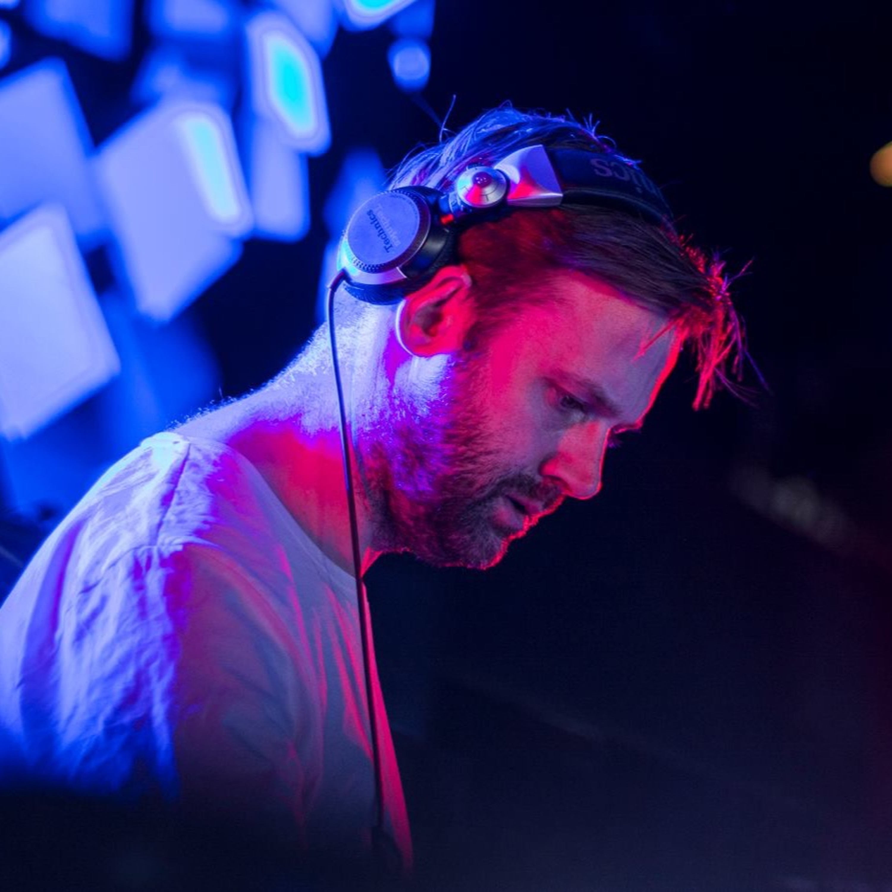 Paul Thomas presents UV Radio
