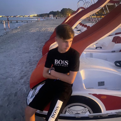 SHE SITS ALONE 💎😎