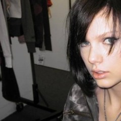 I knew u were trouble :) featuring taylor swift💅 (music video in desc)