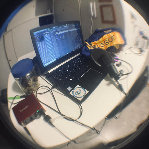 EN UN FLA EN UN PARPADEO