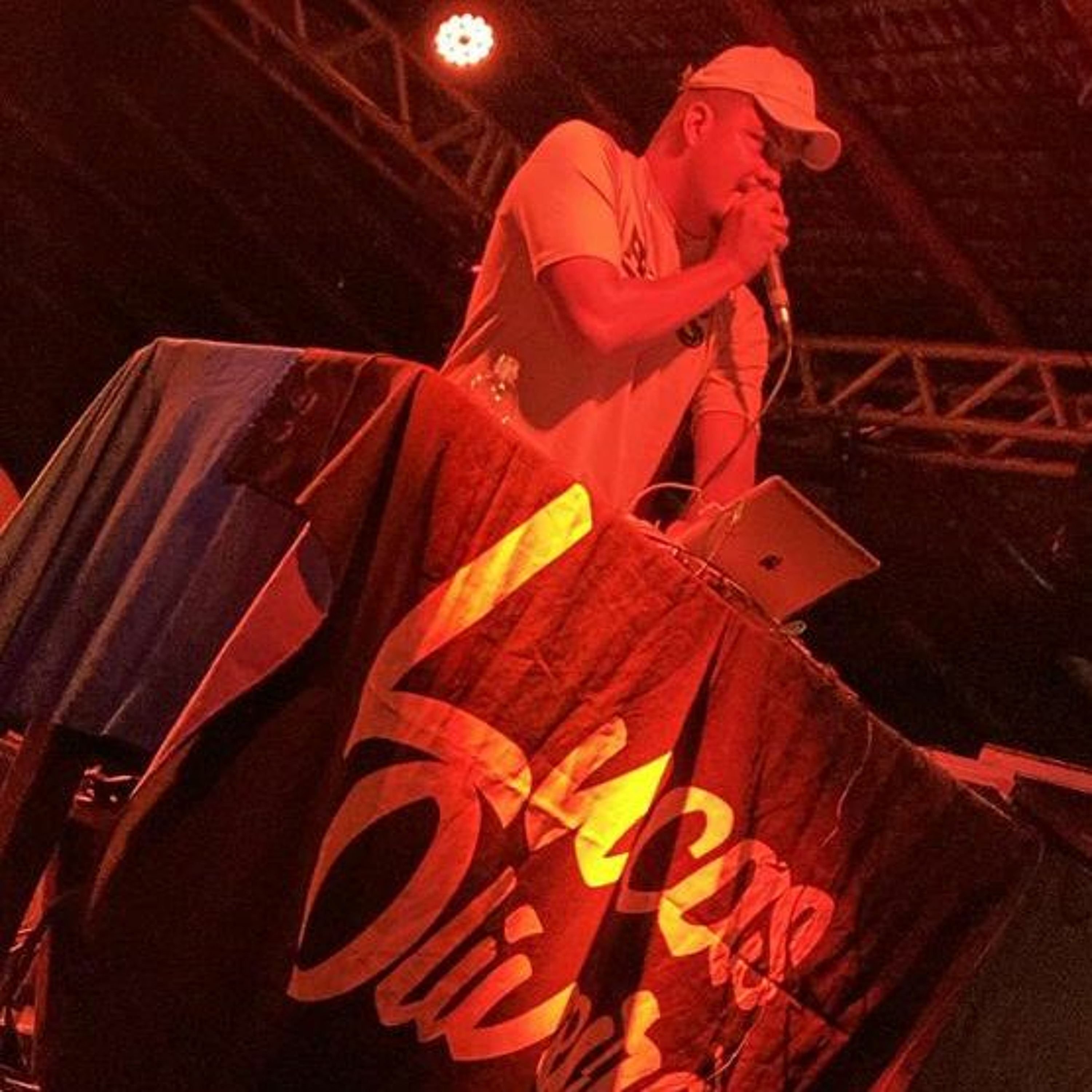 DJ LUCAS OLIVEIRA