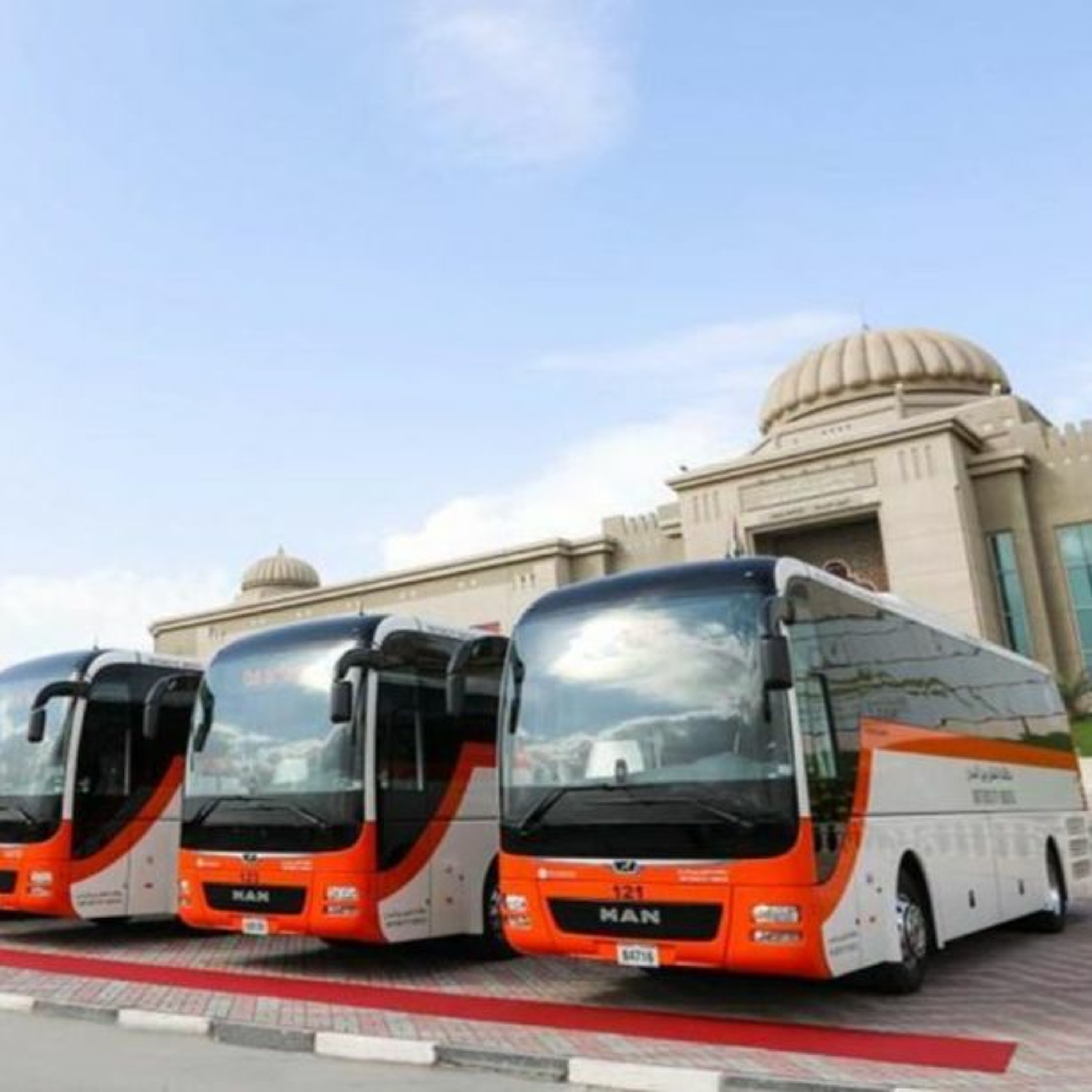 Sharjah launches new fleet of electric buses and is snacking good or bad for you? (01.08.23) episode artwork