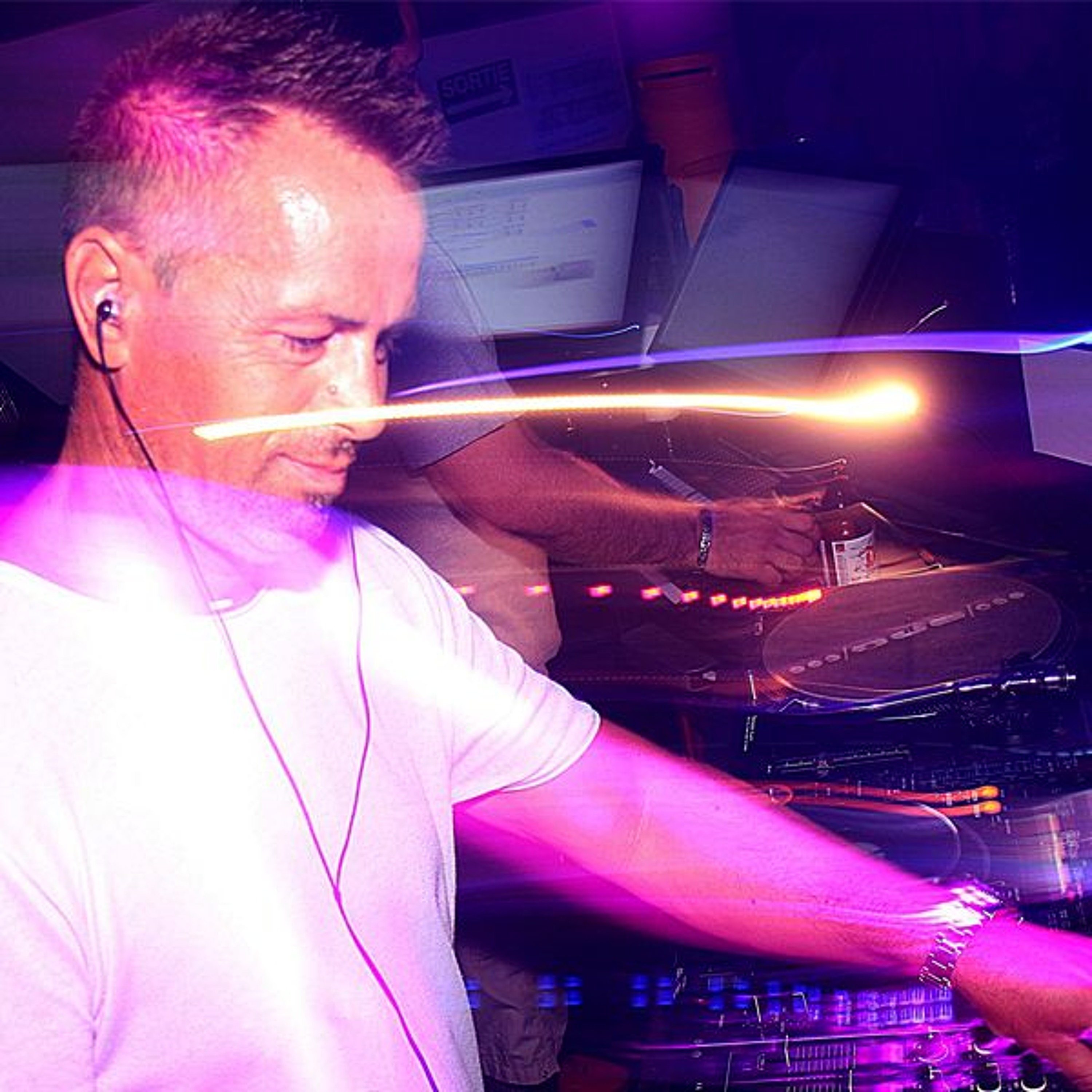 Chris Lowone