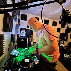 Hot To The Touch With Discoholic Ken LIVE on NDC 280924