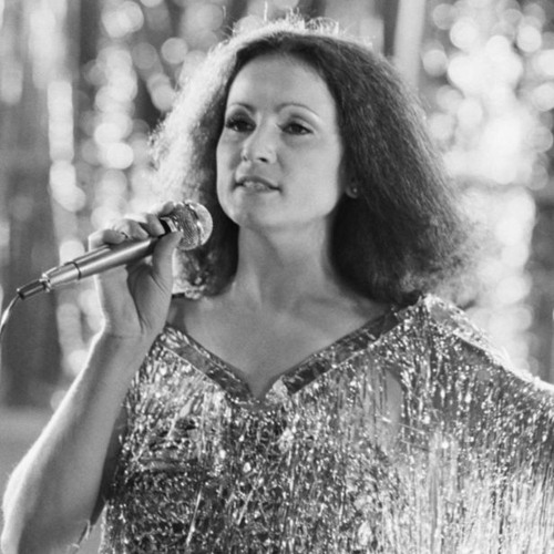 Ehtiyotkorlik bilan jinsiy olatni kiritdi