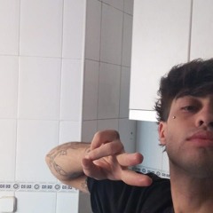 todo el dia en internet 🤓(kubelis)