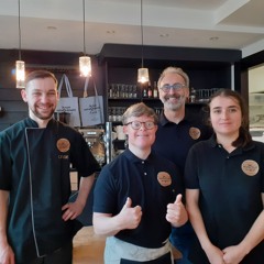 PODCAST - HANDICAP & EMPLOI: Le restaurant Le Mesclun emploie des serveurs extraordinaires
