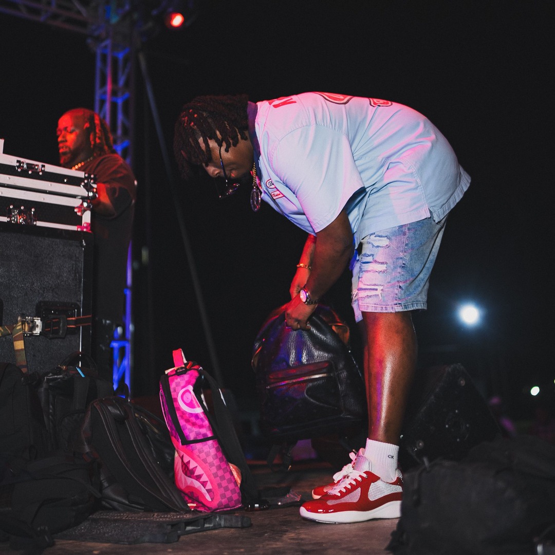 Stream LIL GIANT LIVE AT VIBES LOUNGE 07.16.26 (FREEPORT, BAH) by