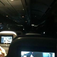 comet - pilot (d0llywood1)