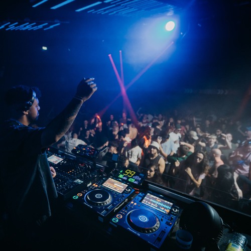 SETS / MIXES / +