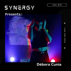 CORE SEQUENCE 008: Débora Cunia