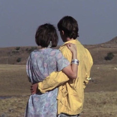 صار السبب في كل قلب حب أرسمه ❤️