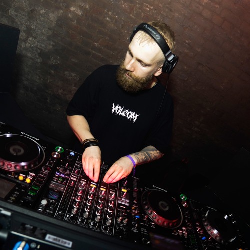Deep Tech Minimal Mix