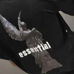 Galeria Essentials (w / BavySanya)