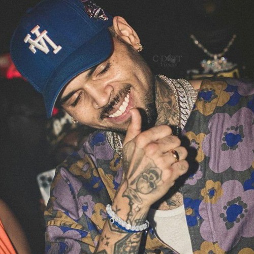 Chris brown 🤎