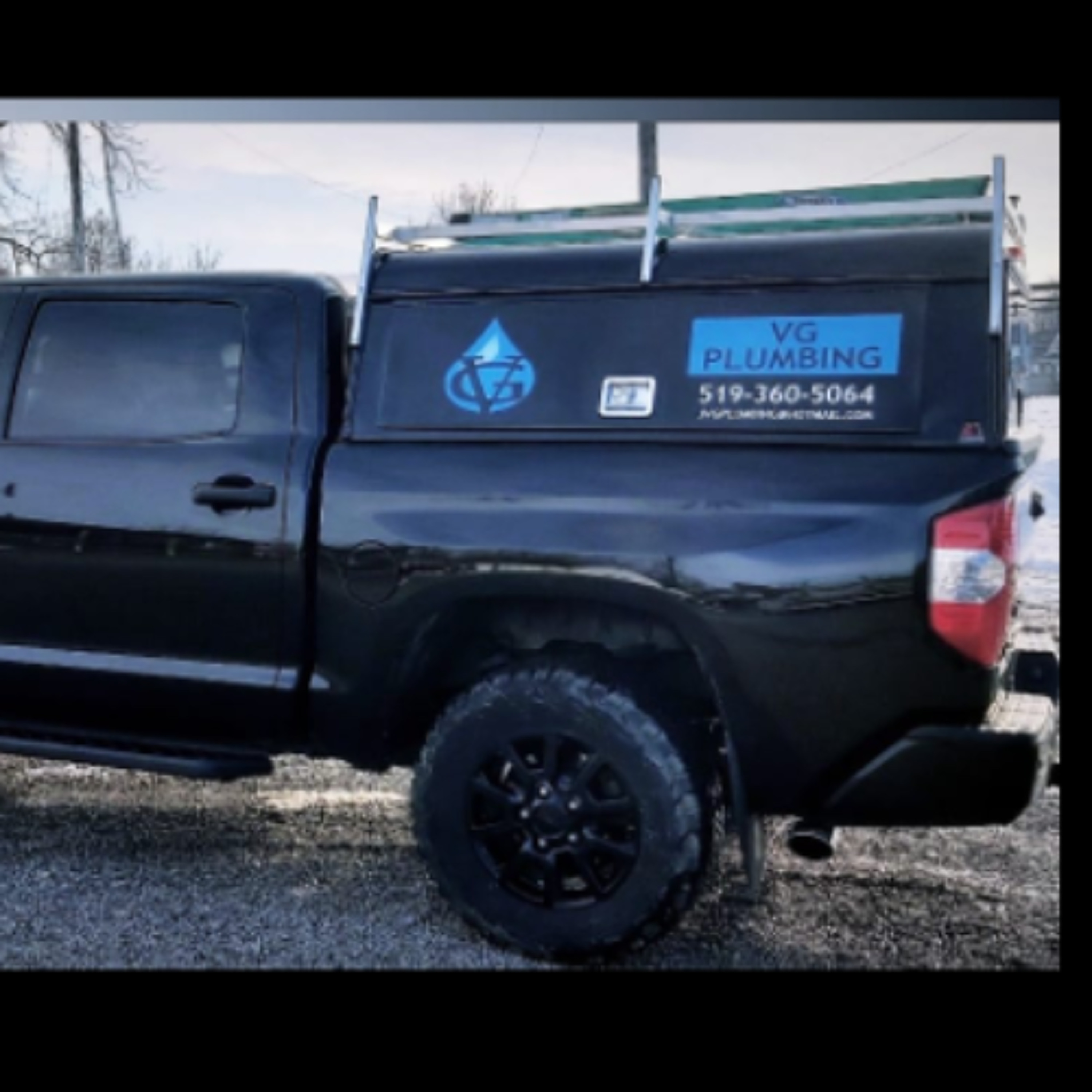 Sundowner Truck Accessories: Cornerstone of the local truck cap industry episode artwork