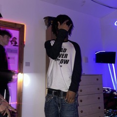 ring ring, hate them racist