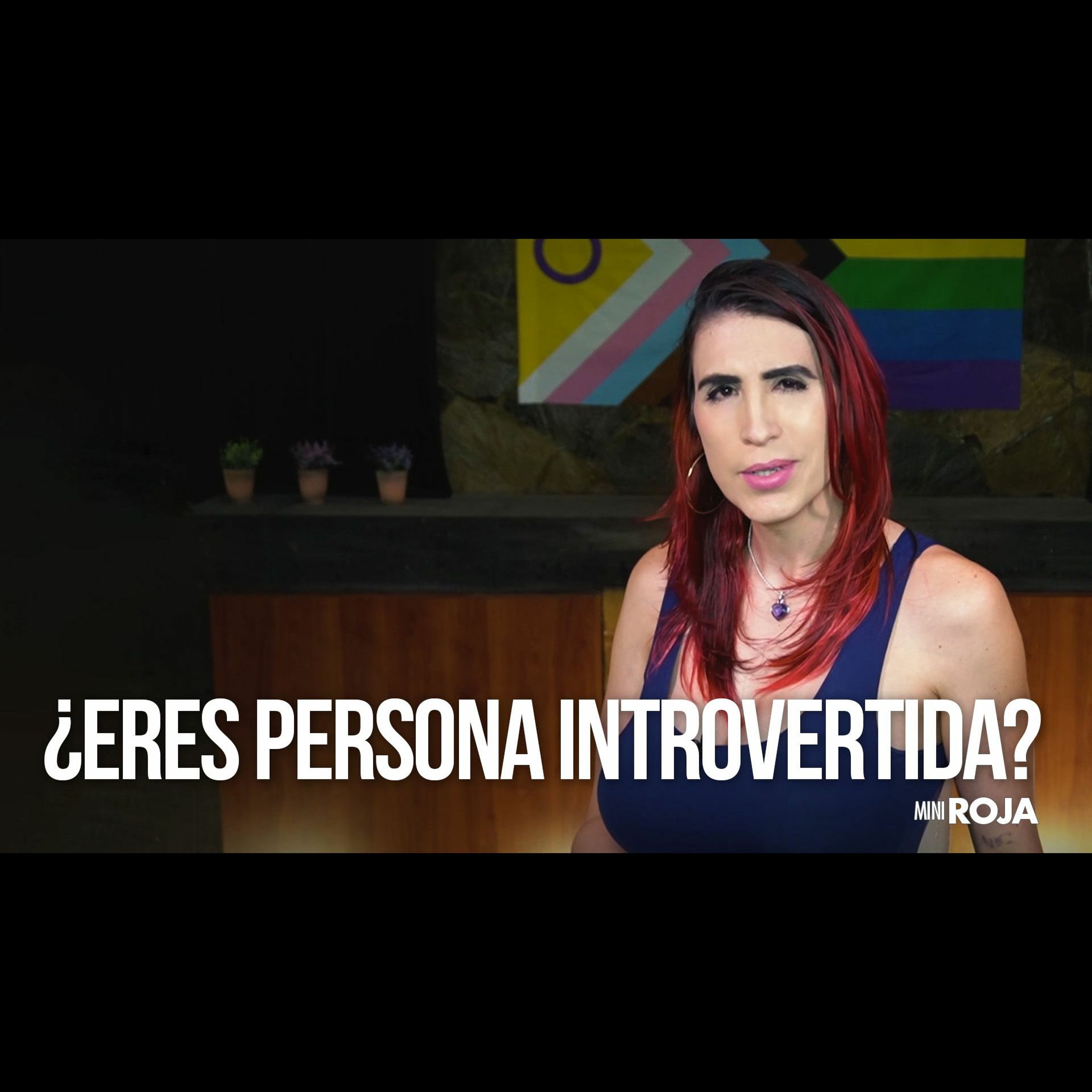 Portada de Roja, con Ophelia Pastrana
