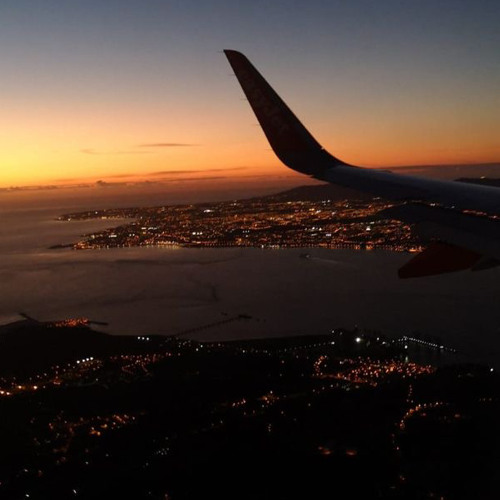 لا تلوح للمسافر . .