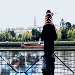 Skywalkah (prod. tadeoexq)