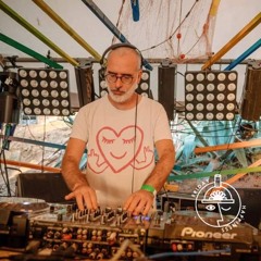 24/10/25 MikeStellar @ Fridayhappiness for Noite Mestiza