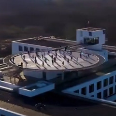 Tanzende Krankenschwestern - von 0minus Prime