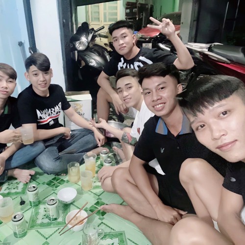 Đồng Tiền Xương Máu