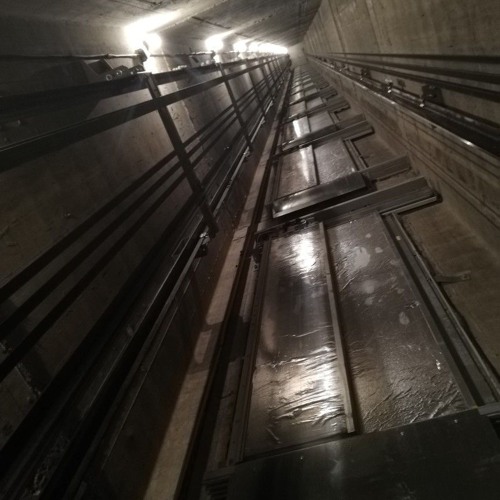 elevator music to the void