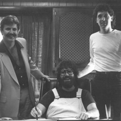 Holding Her And Loving You-Walt Aldridge