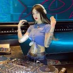 Hãy Để Con Trai Bà Bán Bánh Mì Lo Lo Cho Em Remix 🍑 Hot Tiktok