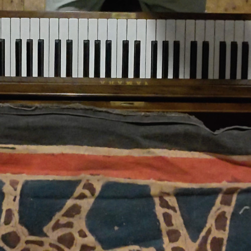 Allegro E maj_piano remastered