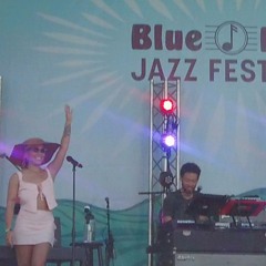 Taylor McFerrin - Twice [Little Dragon cover] 7/30/23 Blue Note Jazz Festival Napa