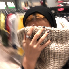 ‎⁨وبعدك عني دا كسرني⁩