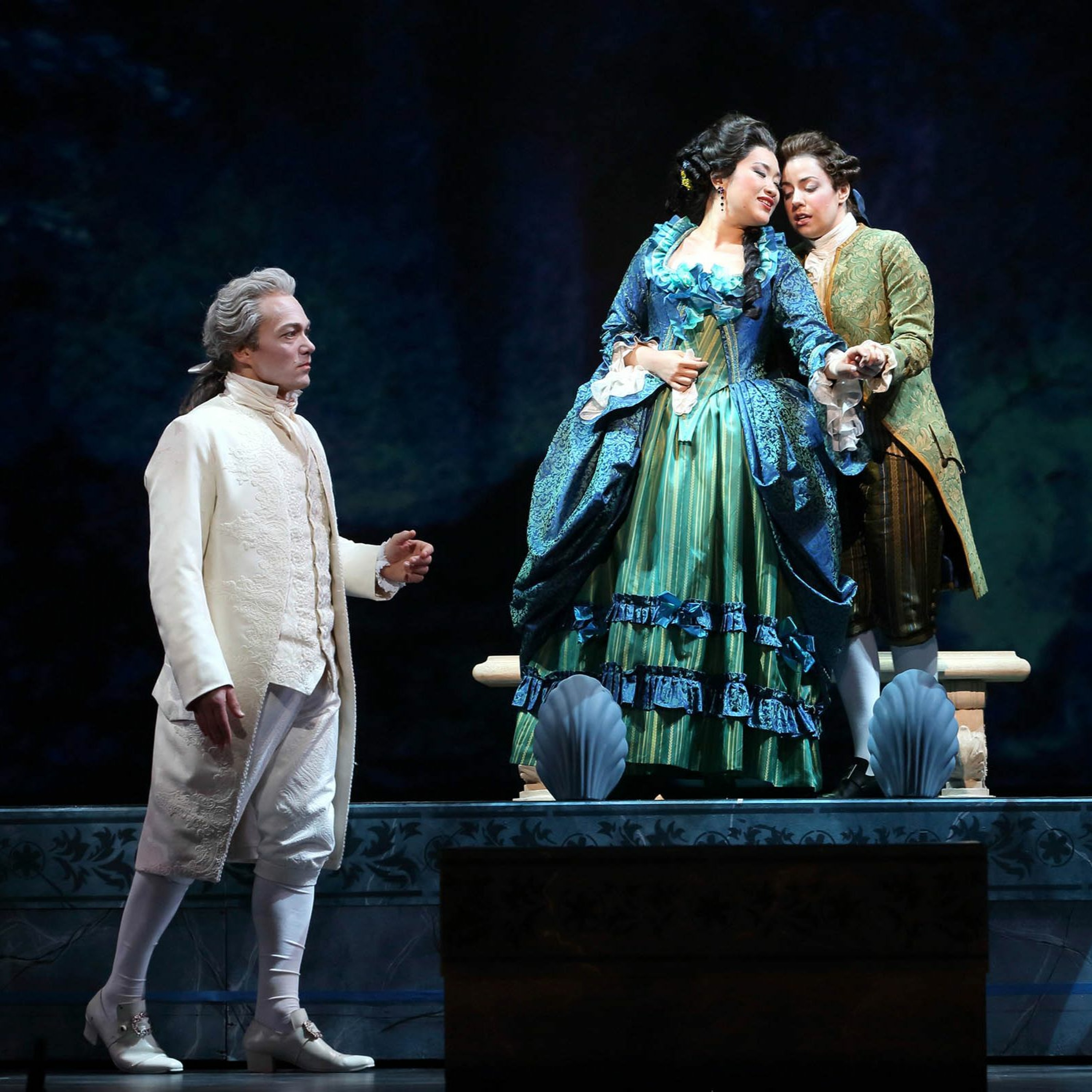 LA Opera Podcasts: Behind the Curtain