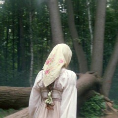 kırmızı bir gül müydü elinde solan