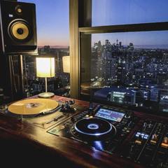 Soulful/Deep House Late Night Mix :)