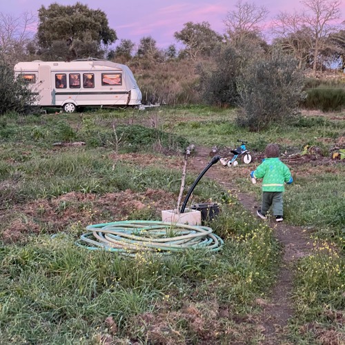 Guitar impro in caravan