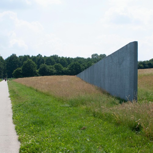 # 9 - Sea Level van Richard Serra