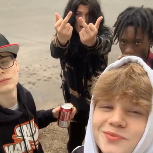 🧑‍🧑‍🧒‍🧒