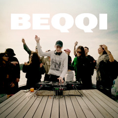 Floathouse Mix 18 w/ Beqqi