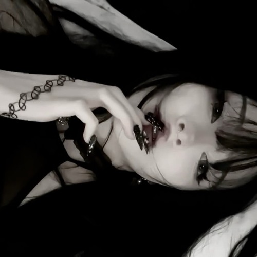 pretty bitch (dexey)