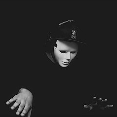 I'm_Your_Medium_[HaRdSeSSioN]_mateusz_turajski[eerie_moments]