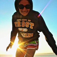 Hold Me Close - Terzo (raw)