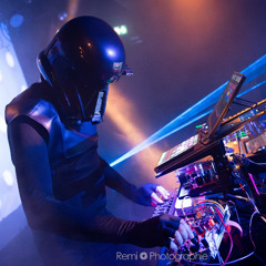 Modular live on RadioG, December 5, 2025 at 8/9pm