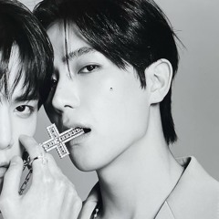 서로의 입속 혀와 총구를 겨눈 우리는
