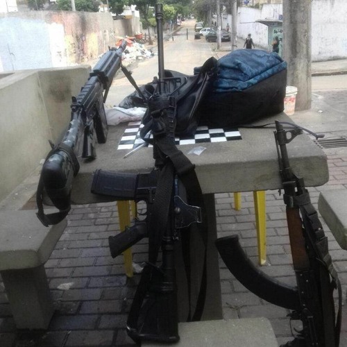 OG OÃLIROG- É VAPO VAPO NA BARCA VELHA PART MC DICK & MC LEOZINHO B13 ( DJs 2BÊ  , MESSU, BOCARRA )