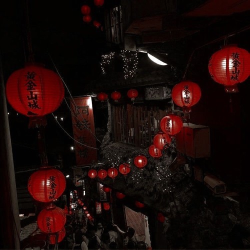 1. Grow Up (Sa Vao Nguy Hiem) [Prod. Wavxr]