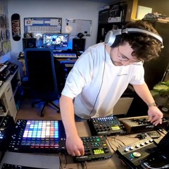 Miles Kvndra live @ Outsiders Recordings | Full Set