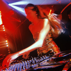 WE DON'T STOP WE DROP!! Gate Club Paris Set w/carlita