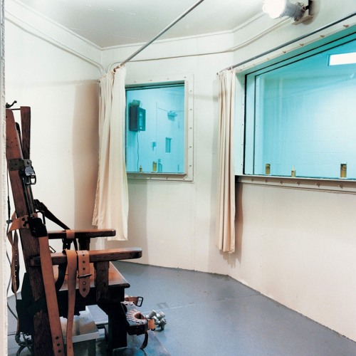 RETURN TO THE 136 CHAMBERS OF DEATH - Techno DJ MIX by DESTRO 187